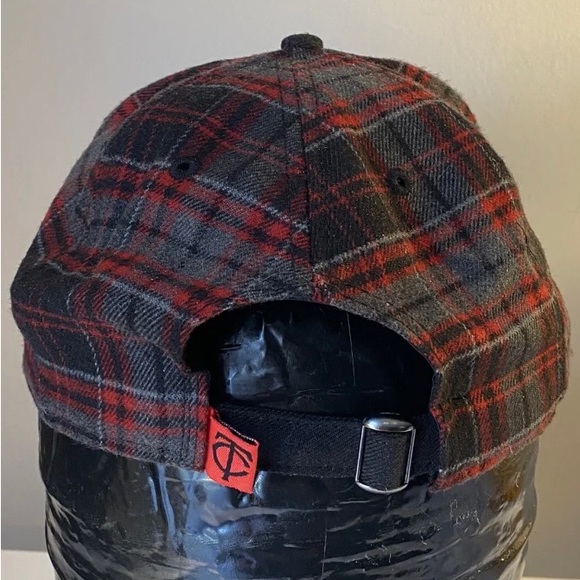 Rare Minnesota Twins New Era 9Fifty MLB Plaid Strapback Flat Bill Cap Red Grey - Picture 3 of 7